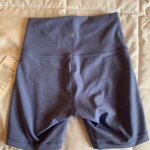 Wunder Under 6 inch biker shorts